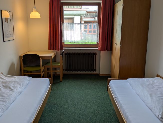 Doppelzimmer im Wohnheim LAZBW Aulendorf Doppelzimmer im Wohnheim LAZBW Aulendorf