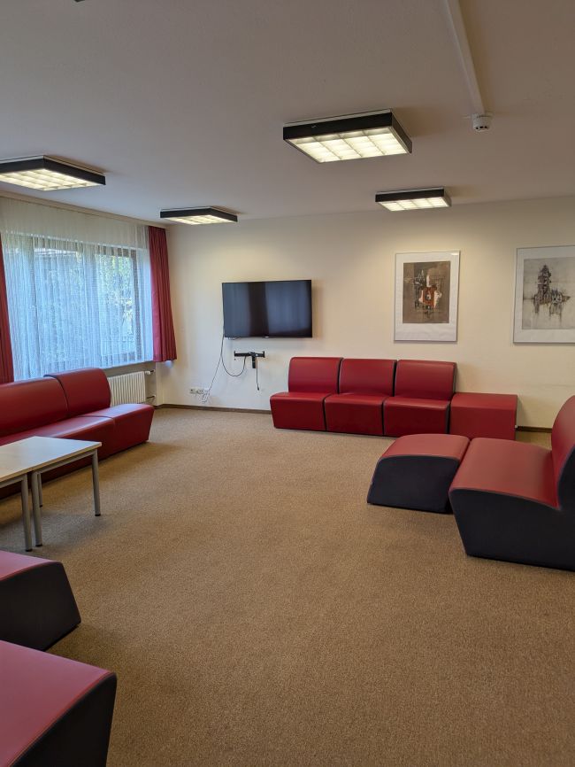 Fernsehraum im Wohnheim LAZBW Aulendorf Fernsehraum im Wohnheim LAZBW Aulendorf